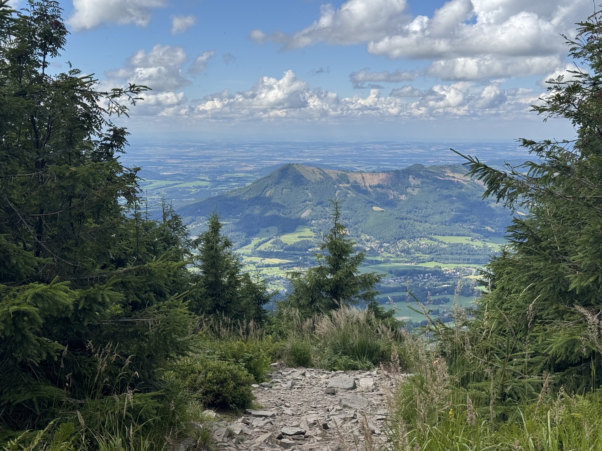 Výhled z vrcholu Smrku